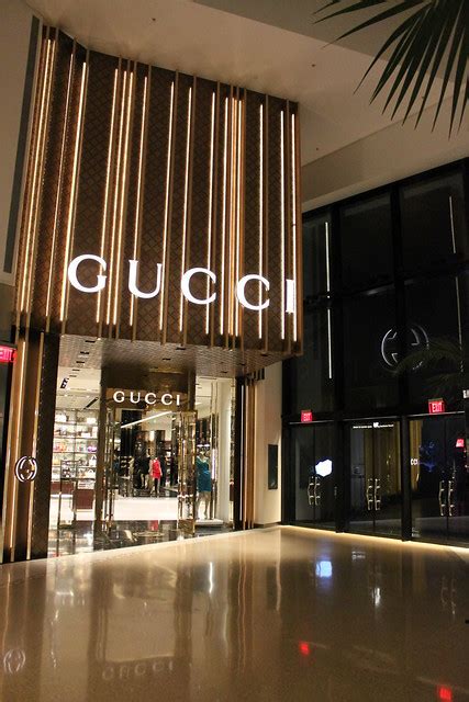 gucci outlet las vegas nevada|gucci outlet store las vegas.